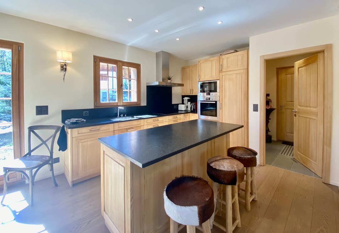 1593 – Maison – 4.5pièces – 7000CHF – 200 m²