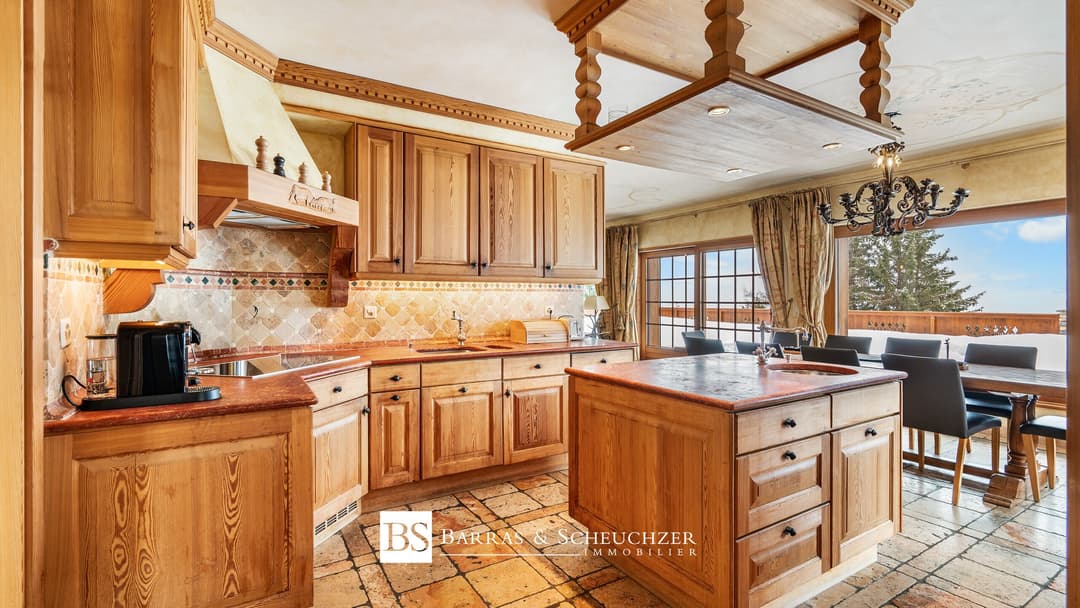 2088 – Maison 10 pièces – 550m²