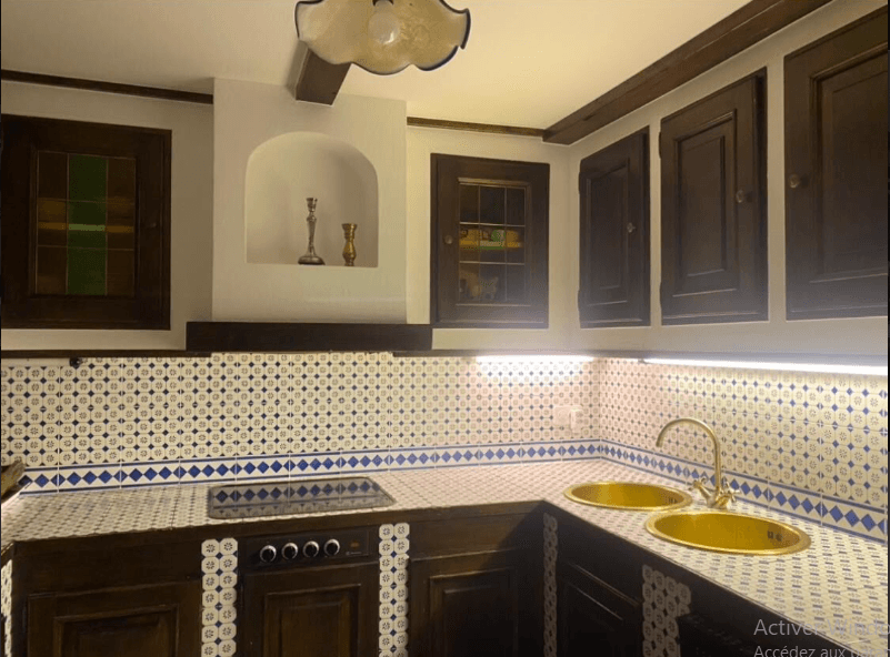 2721 – Appartement 4 pièces – 2450 CHF – 250 m²