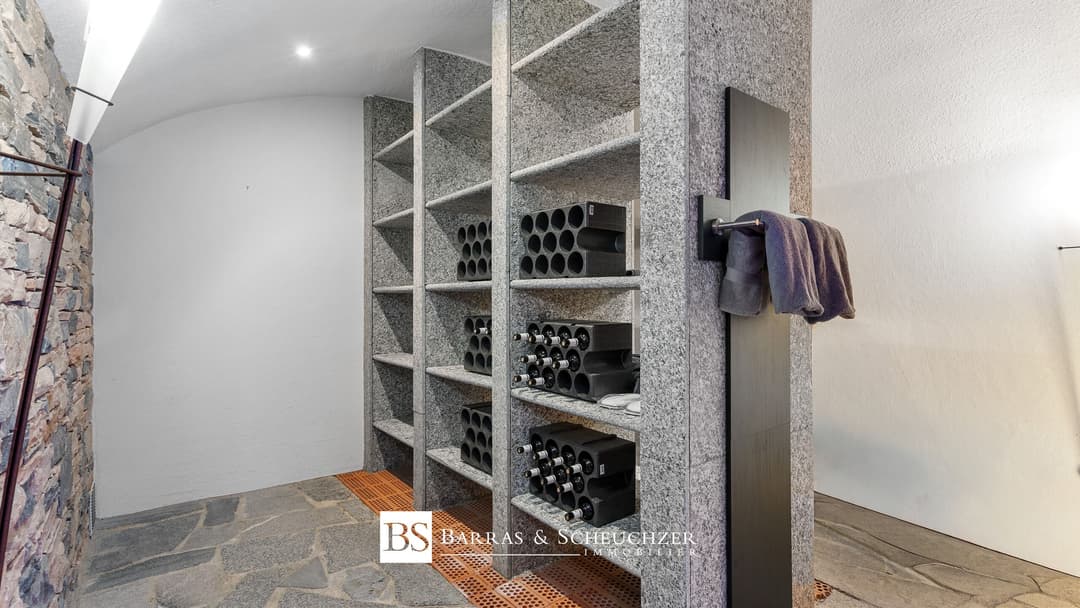 2088 – Maison 10 pièces – 550m²