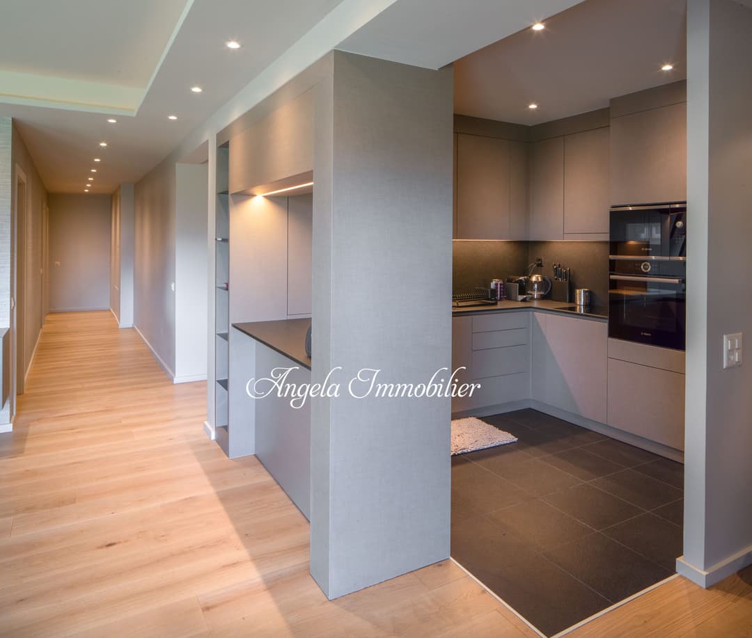 2093 – Appartement – 3700000 CHF -187 m²