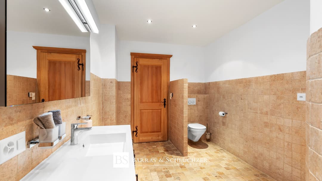 2088 – Maison 10 pièces – 550m²