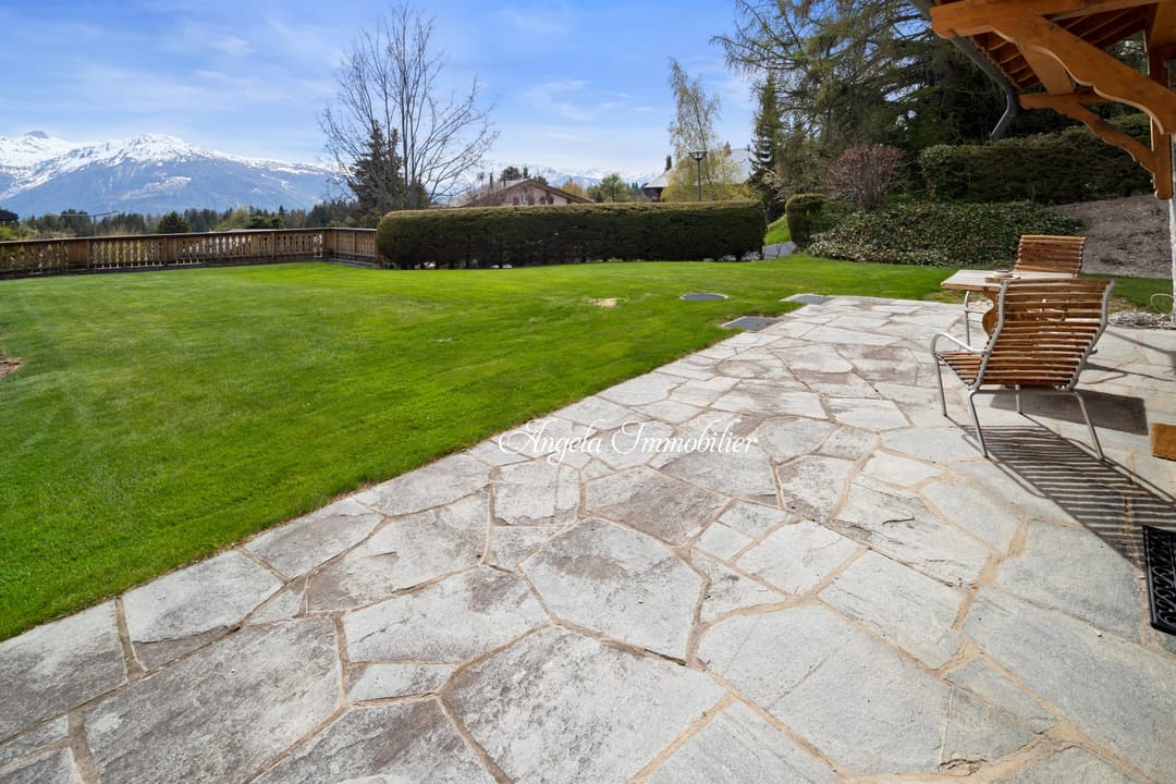 2093 – Appartement – 3700000 CHF -187 m²