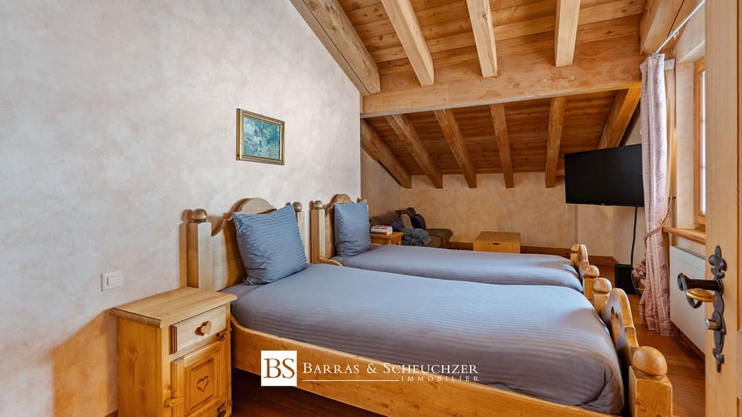 2088 – Maison 10 pièces – 550m²