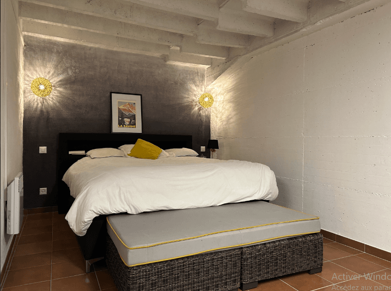 2721 – Appartement 4 pièces – 2450 CHF – 250 m²