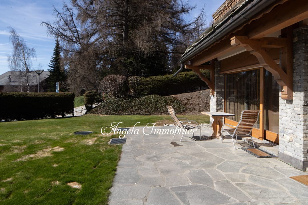 2093 – Appartement – 3700000 CHF -187 m²