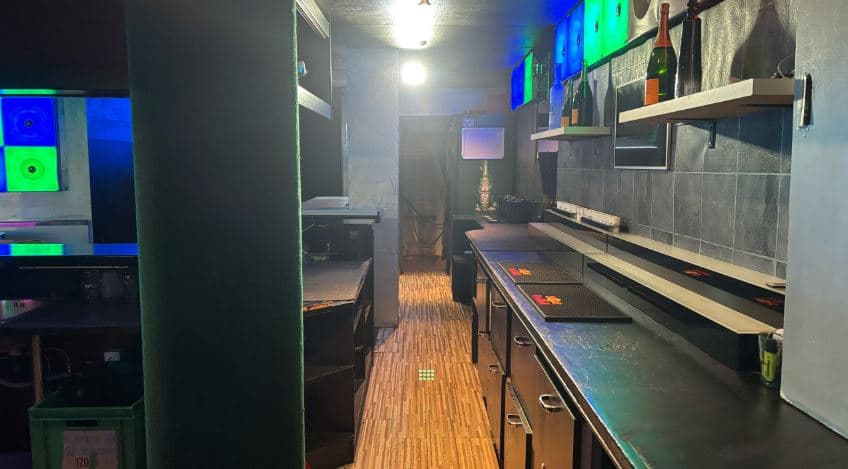 2090 – Commerce – 1200000CHF – 250m²