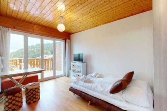 1739 – Appartement – 80 CHF