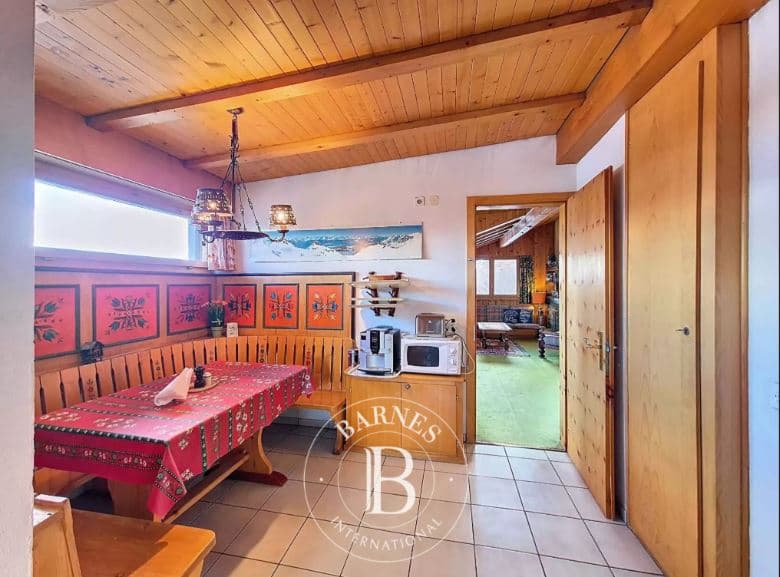 2087 – Appartement 4,5 pièces – 3800000 CHF – 165m²