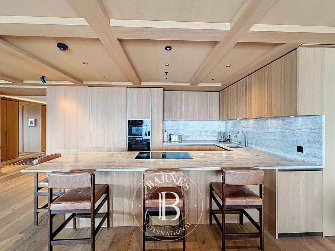 2175 – Appartement 3.5 pièces – 238 m²