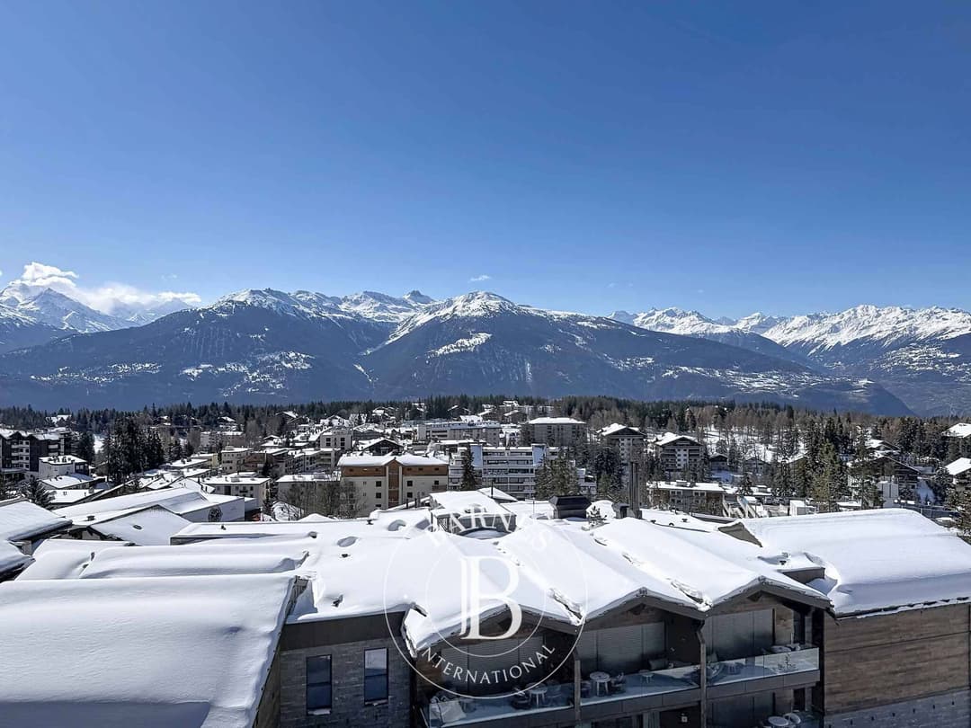 2175 – Appartement 3.5 pièces – 238 m²