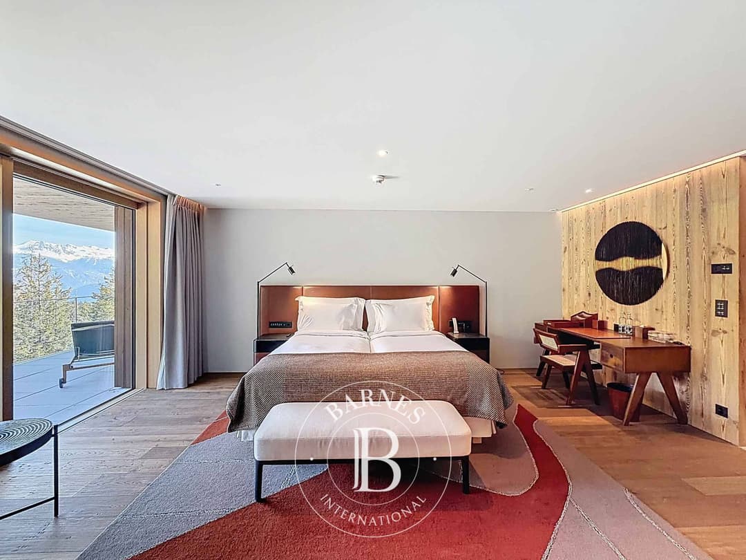 2173 – Appartement 4.5 pièces – 238 m²