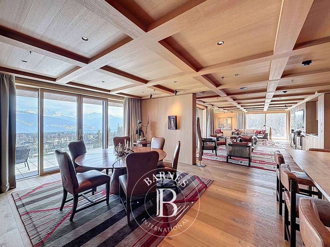 2175 – Appartement 3.5 pièces – 238 m²