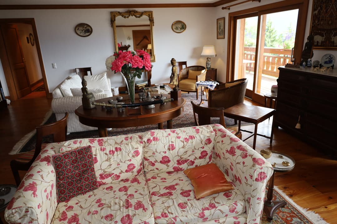 2304 – Appartement 7.5 pièces – 318m²